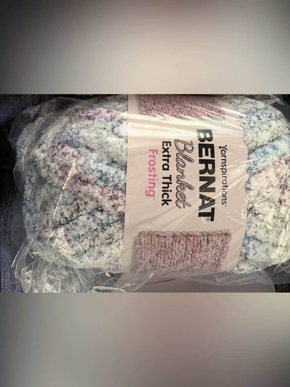 Bernart Frosting Extra Thick Blanket Yarn  Silver lining yarn per skein
